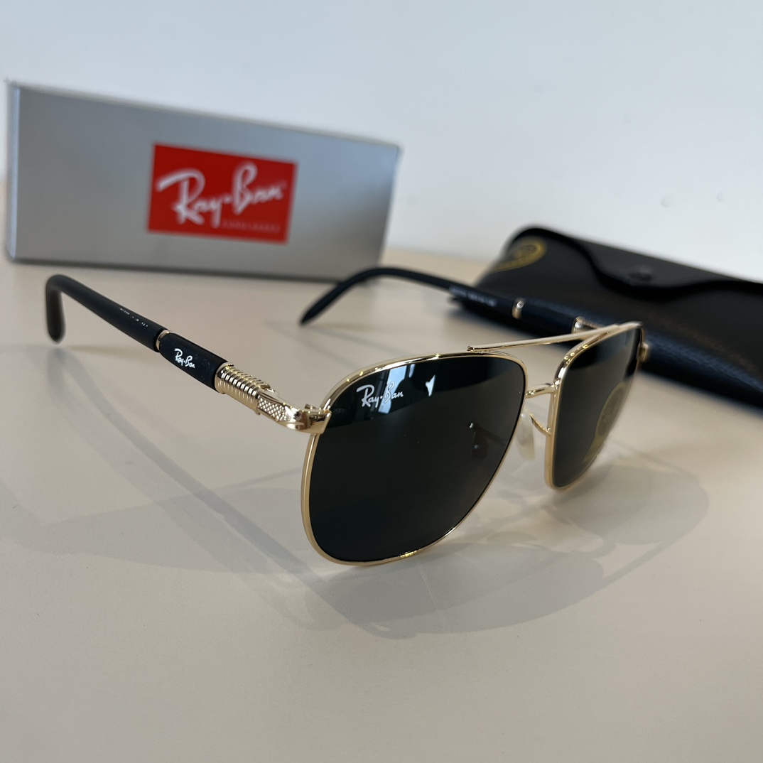 Ray-Ban