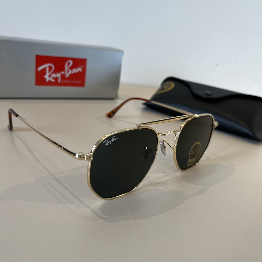 Ray-Ban